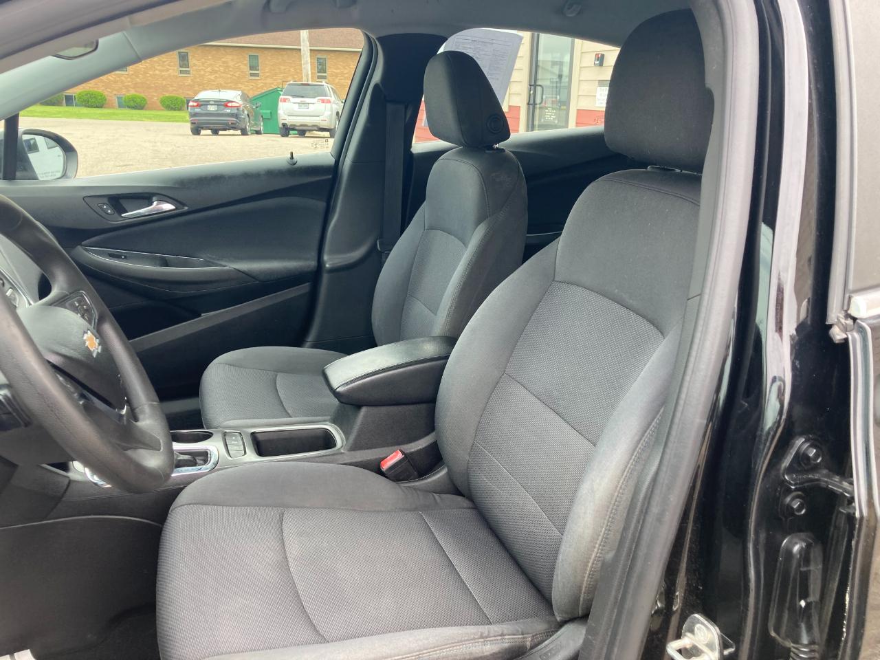 Chevrolet Cruze 4dr HB LT 2019