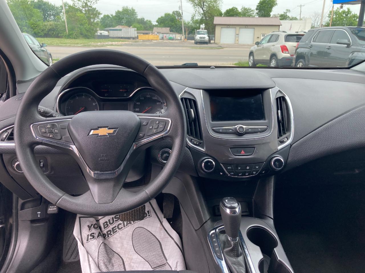 Chevrolet Cruze 4dr HB LT 2019