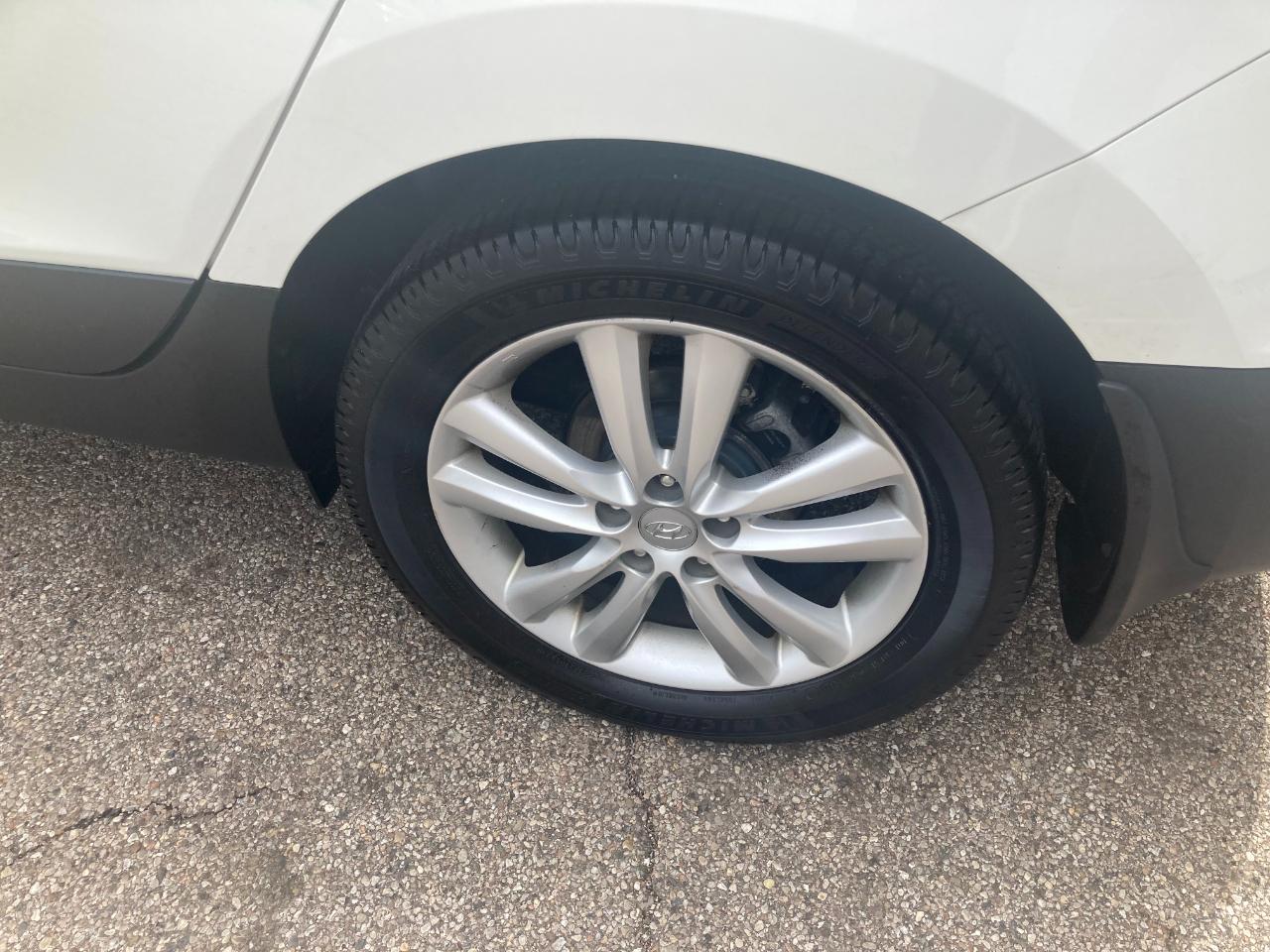 Hyundai Tucson FWD 4dr Auto Limited 2013