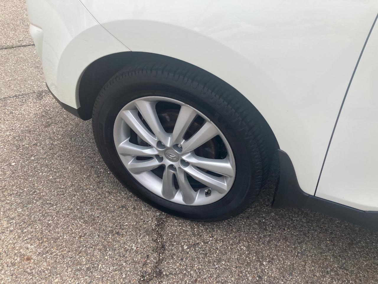 Hyundai Tucson FWD 4dr Auto Limited 2013