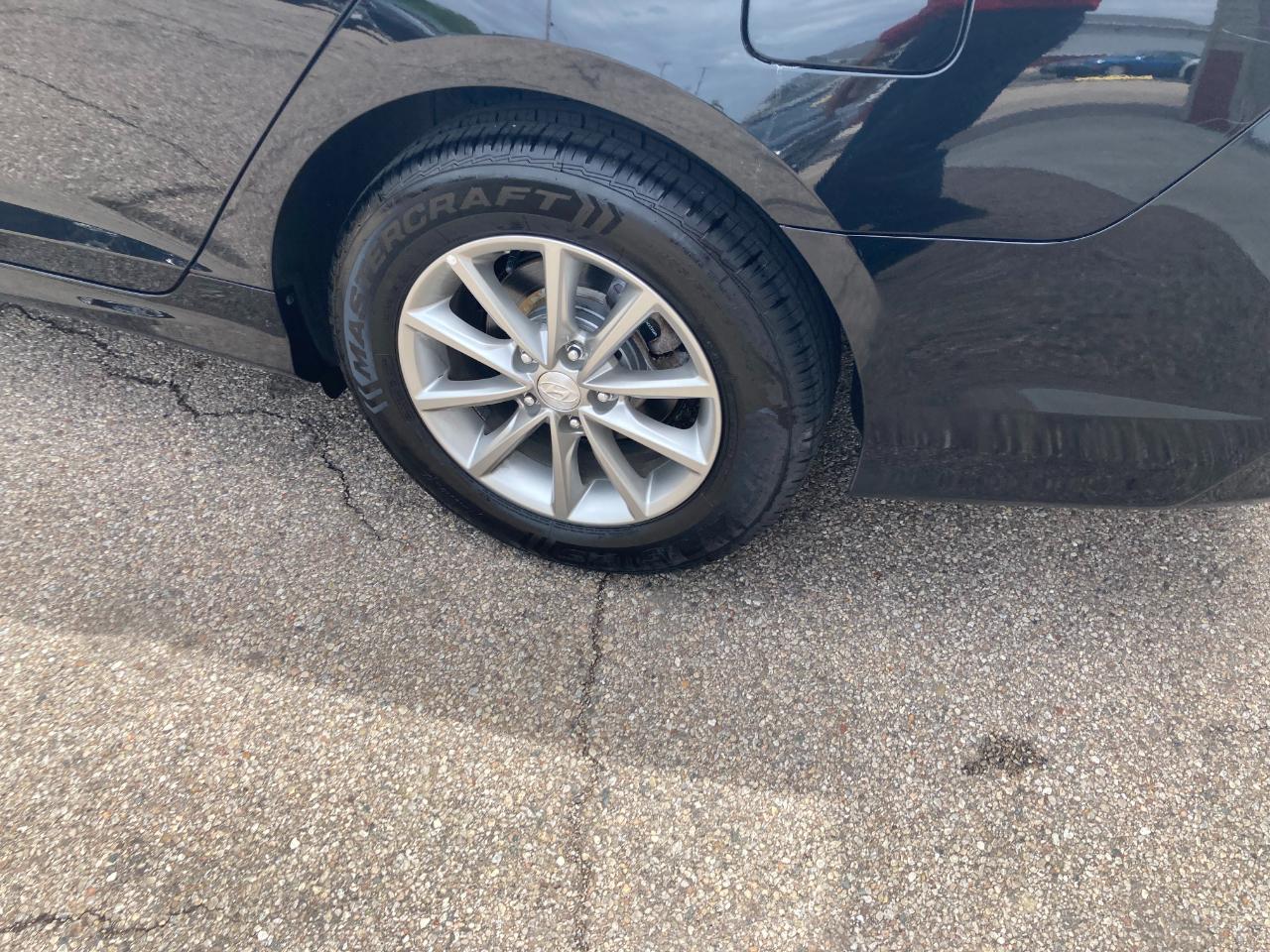 Hyundai Sonata SE 2.4L 2019