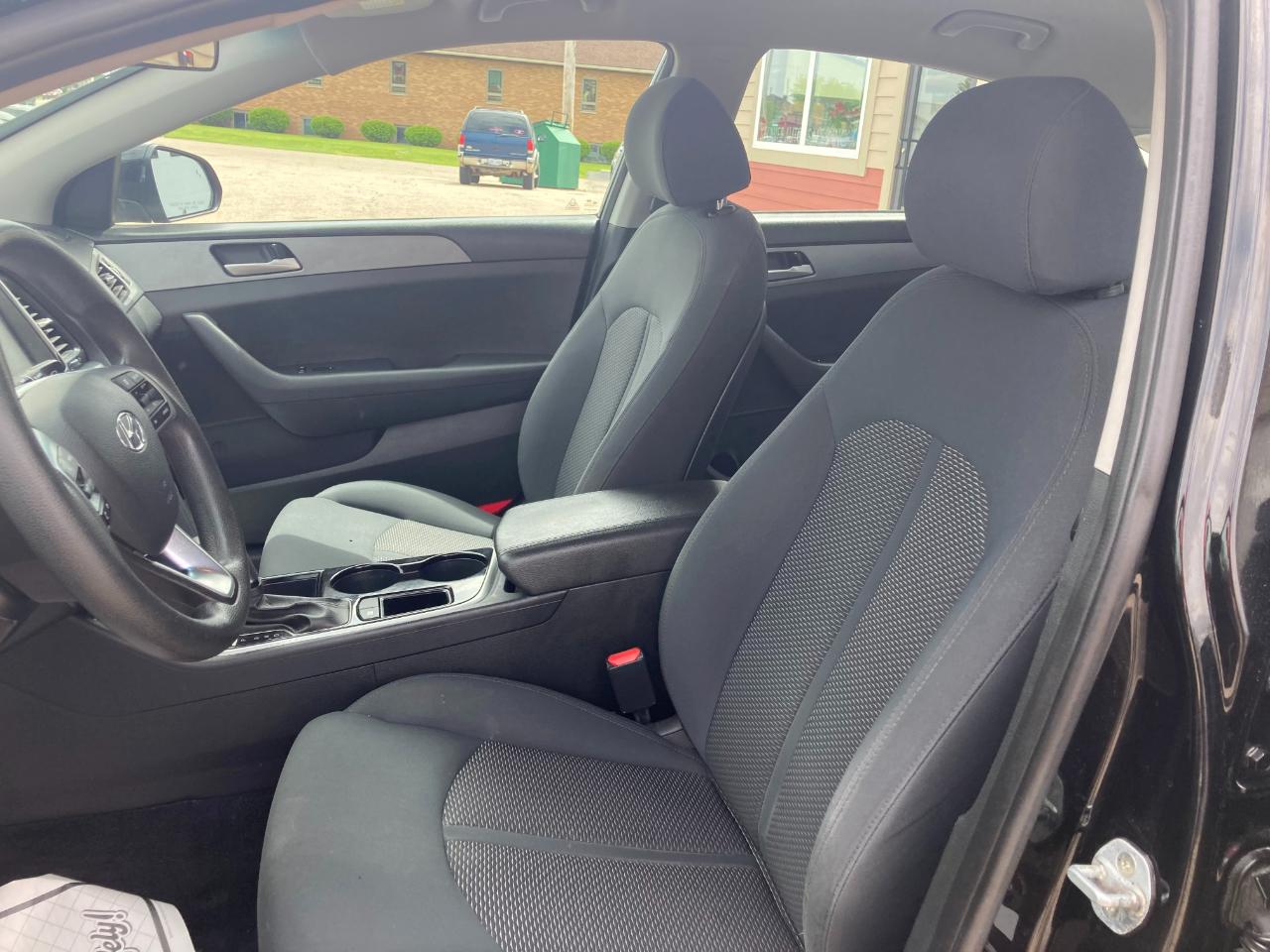 Hyundai Sonata SE 2.4L 2019