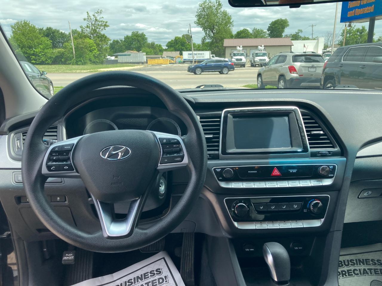 Hyundai Sonata SE 2.4L 2019