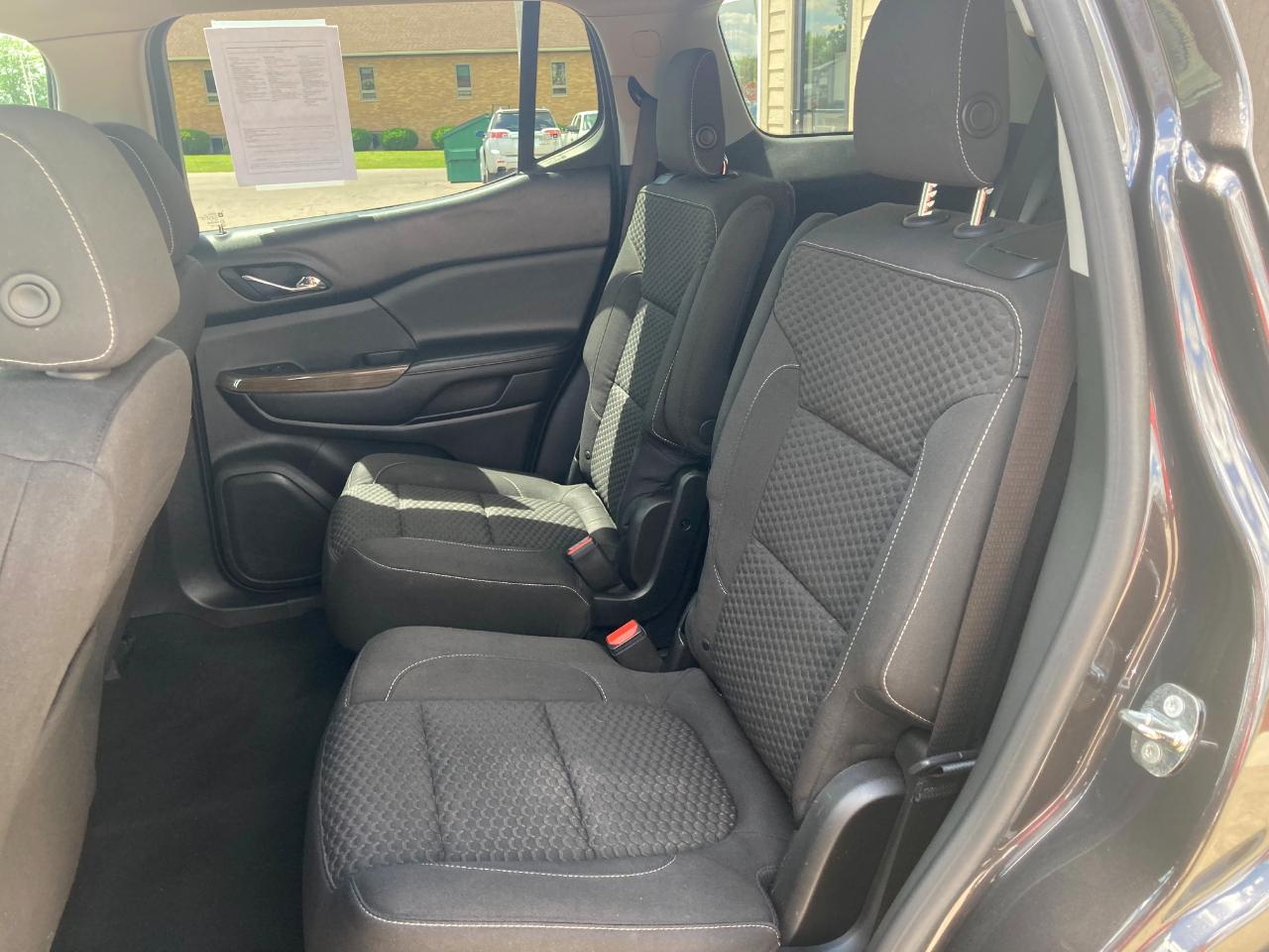 GMC Acadia FWD 4dr SLE w/SLE-2 2017