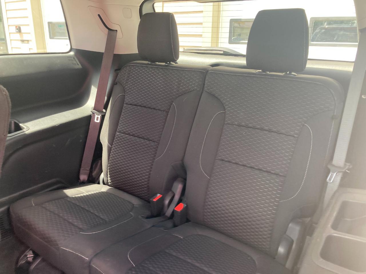 GMC Acadia FWD 4dr SLE w/SLE-2 2017
