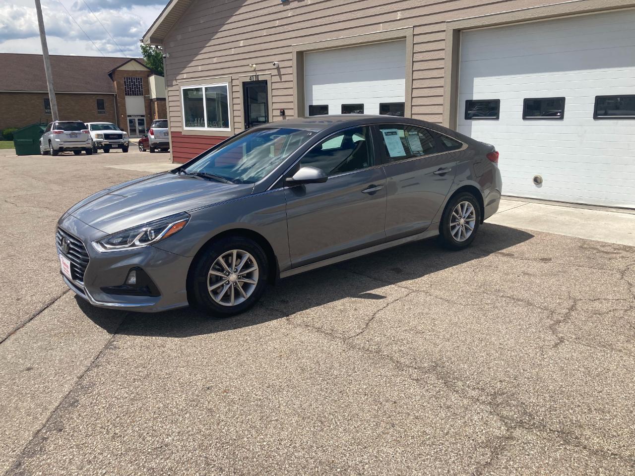Hyundai Sonata 4dr Sdn 2.4L Sport 2015