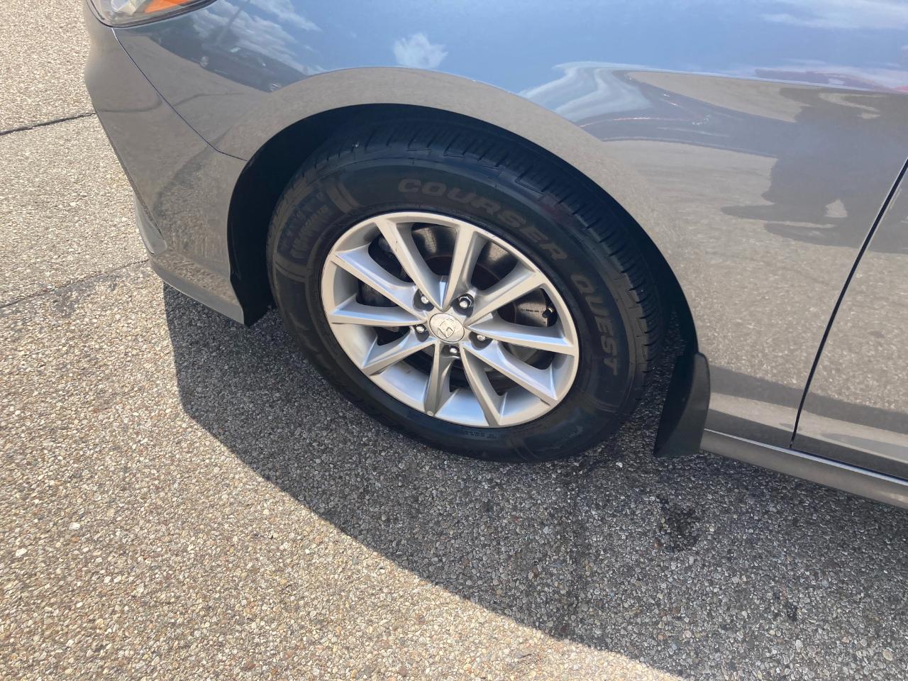 Hyundai Sonata 4dr Sdn 2.4L Sport 2015