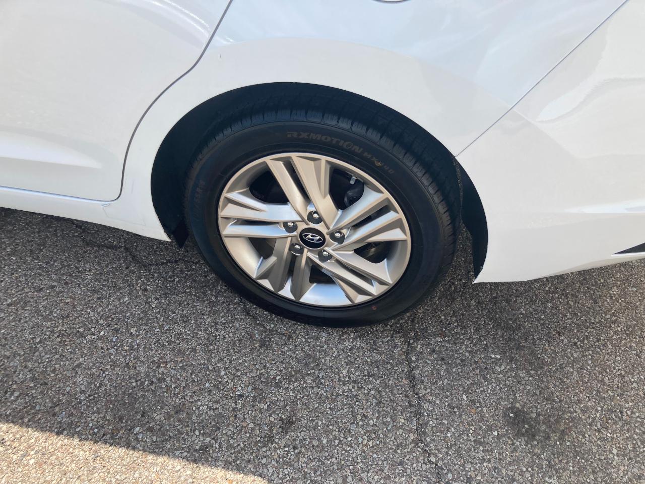 Hyundai Elantra SEL Auto 2019