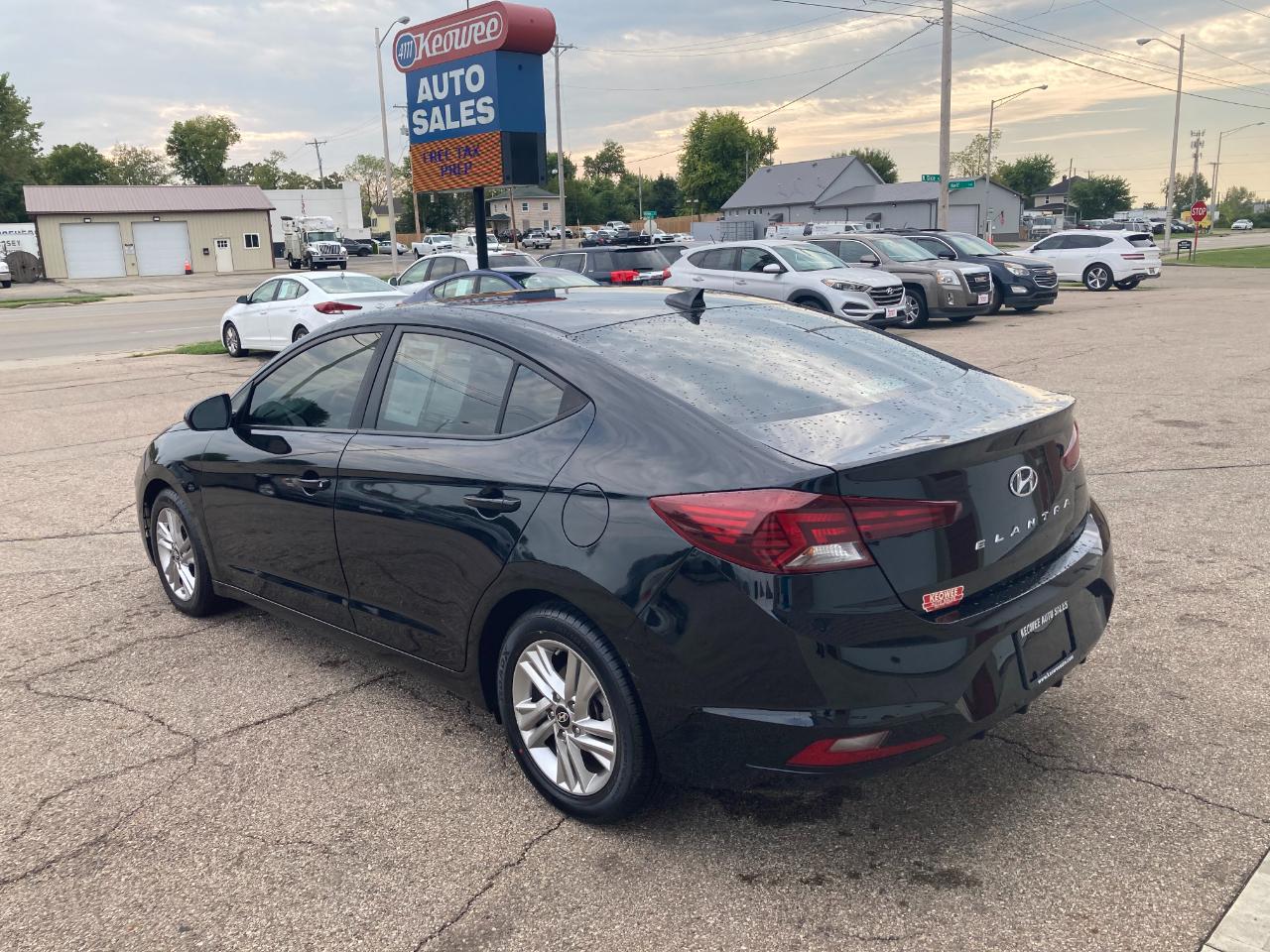 Hyundai Elantra photo 5