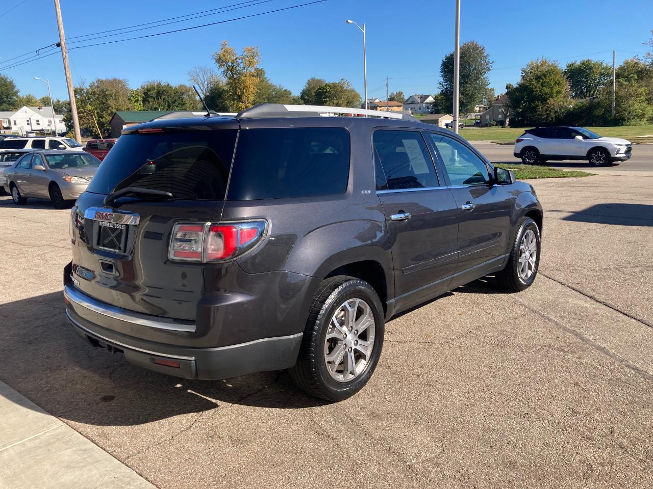 GMC Acadia FWD 4dr SLT w/SLT-1 2013