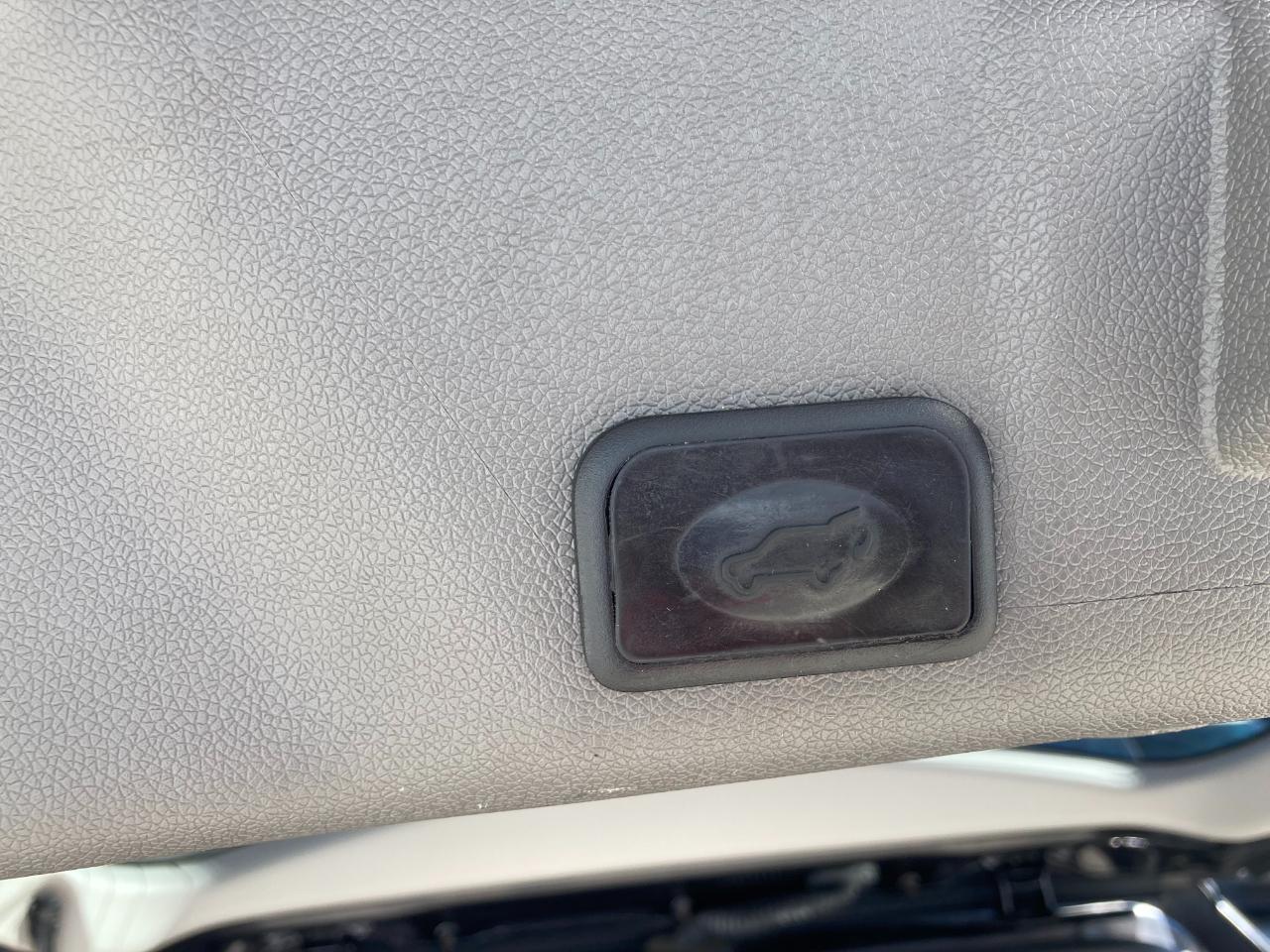 GMC Acadia FWD 4dr SLT w/SLT-1 2013