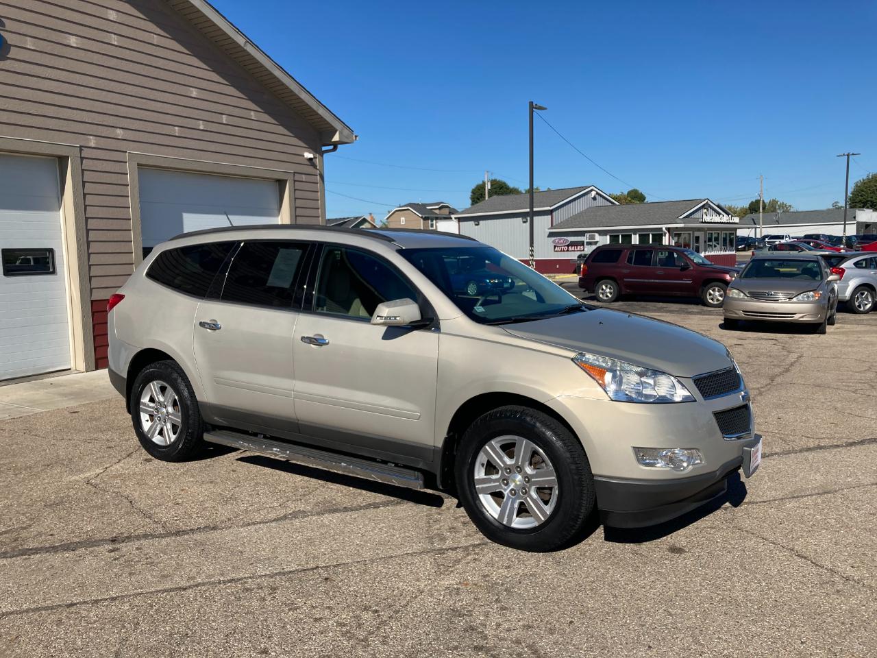 Chevrolet Traverse FWD 4dr LT w/2LT 2011