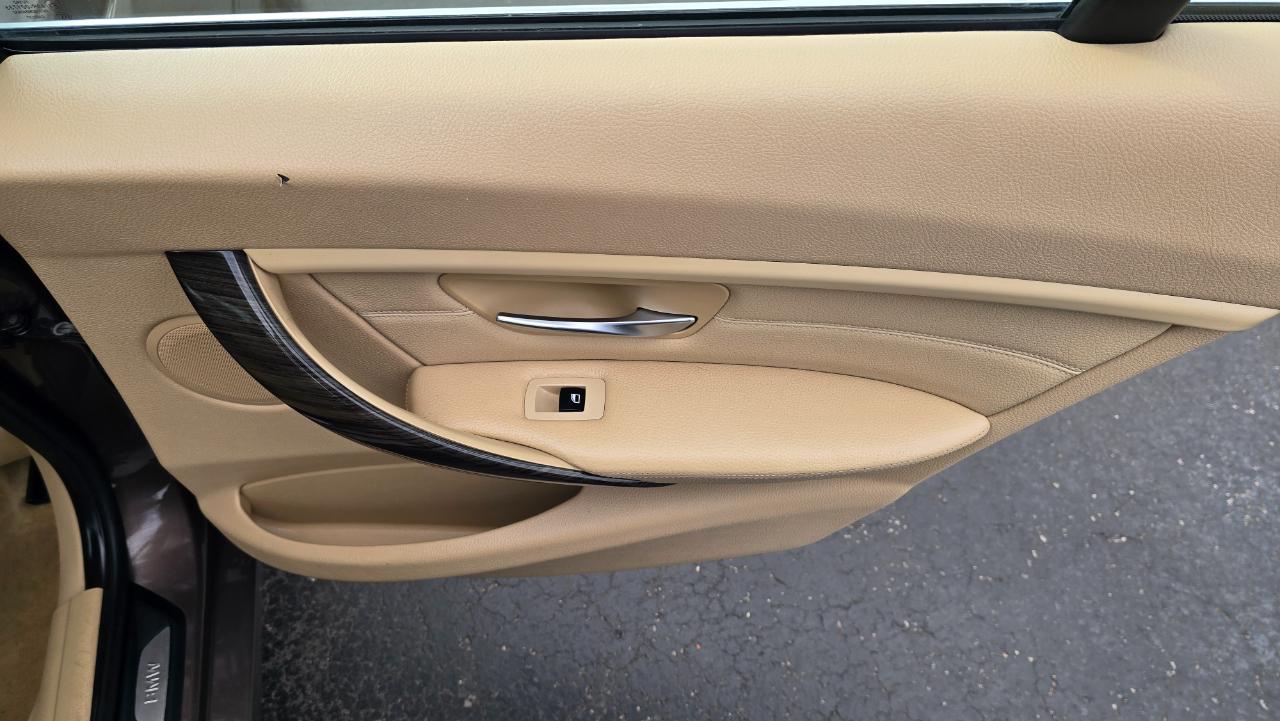 BMW 3-Series 335i xDrive Sedan 2013