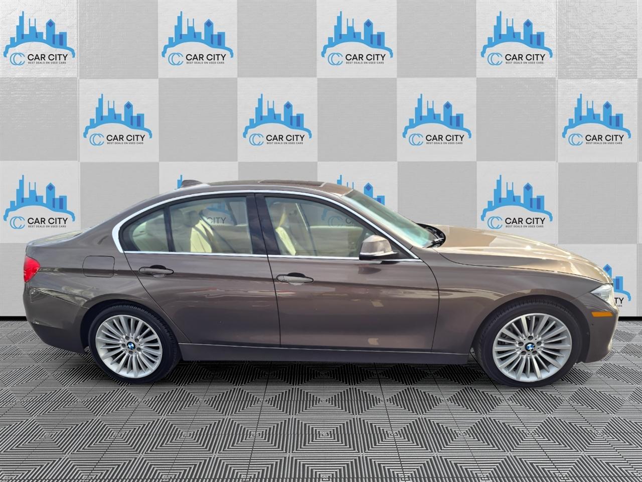 BMW 3-Series 335i xDrive Sedan 2013