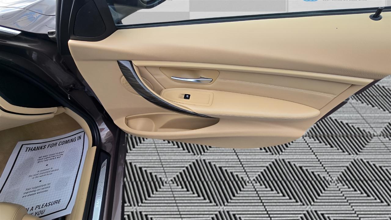 BMW 3-Series 335i xDrive Sedan 2013