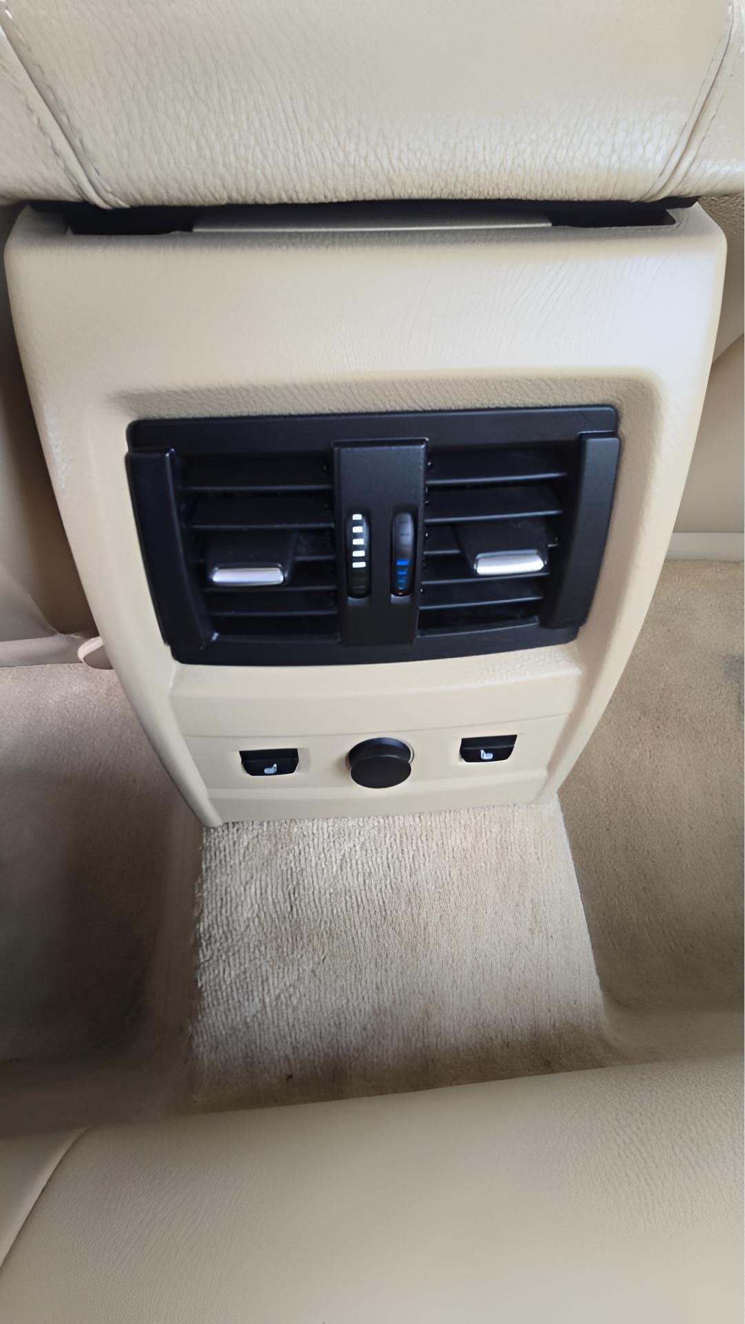 BMW 3-Series 335i xDrive Sedan 2013