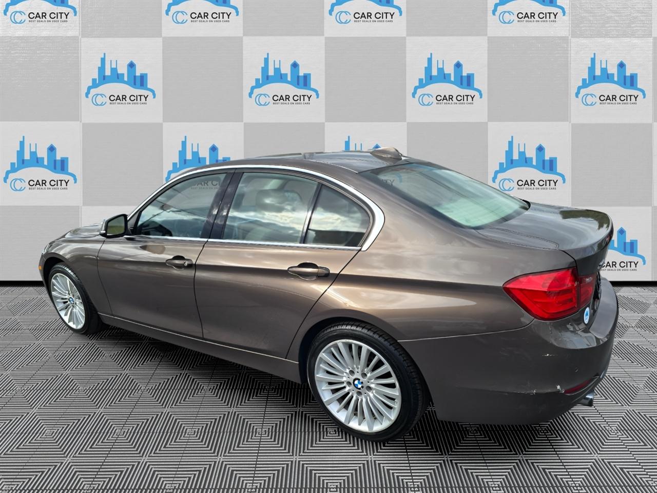 BMW 3-Series 335i xDrive Sedan 2013
