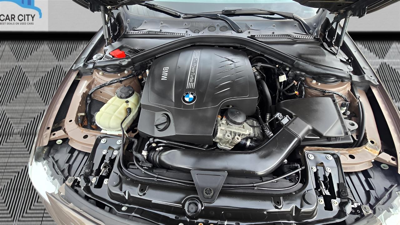 BMW 3-Series 335i xDrive Sedan 2013