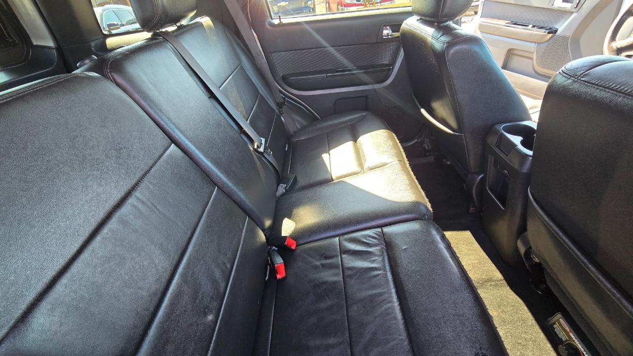 Ford Escape Limited 4WD 2010