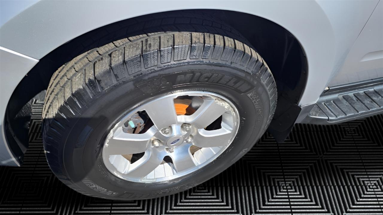 Ford Escape Limited 4WD 2010