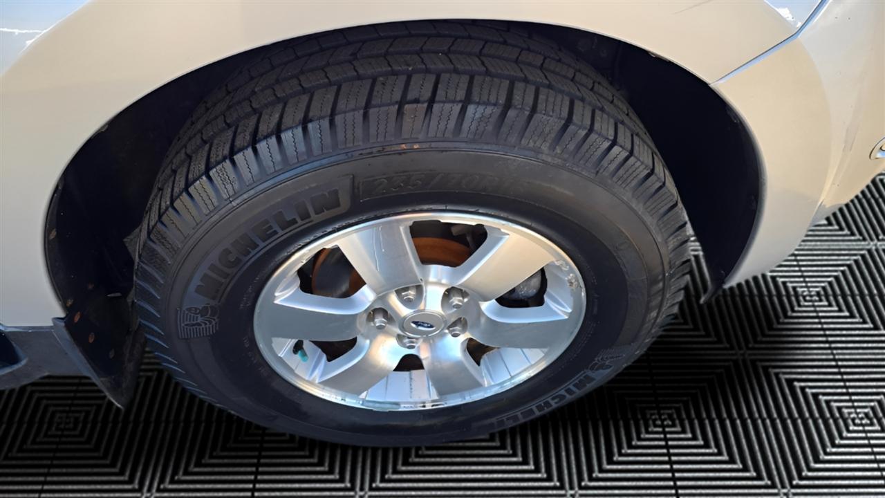 Ford Escape Limited 4WD 2010