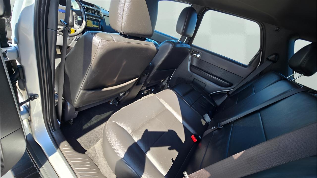 Ford Escape Limited 4WD 2010