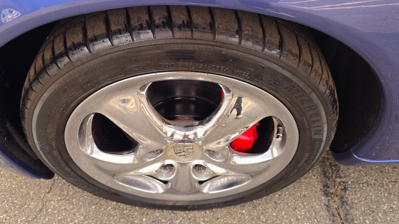 Porsche Boxster 2dr Roadster w/Tiptronic 1998