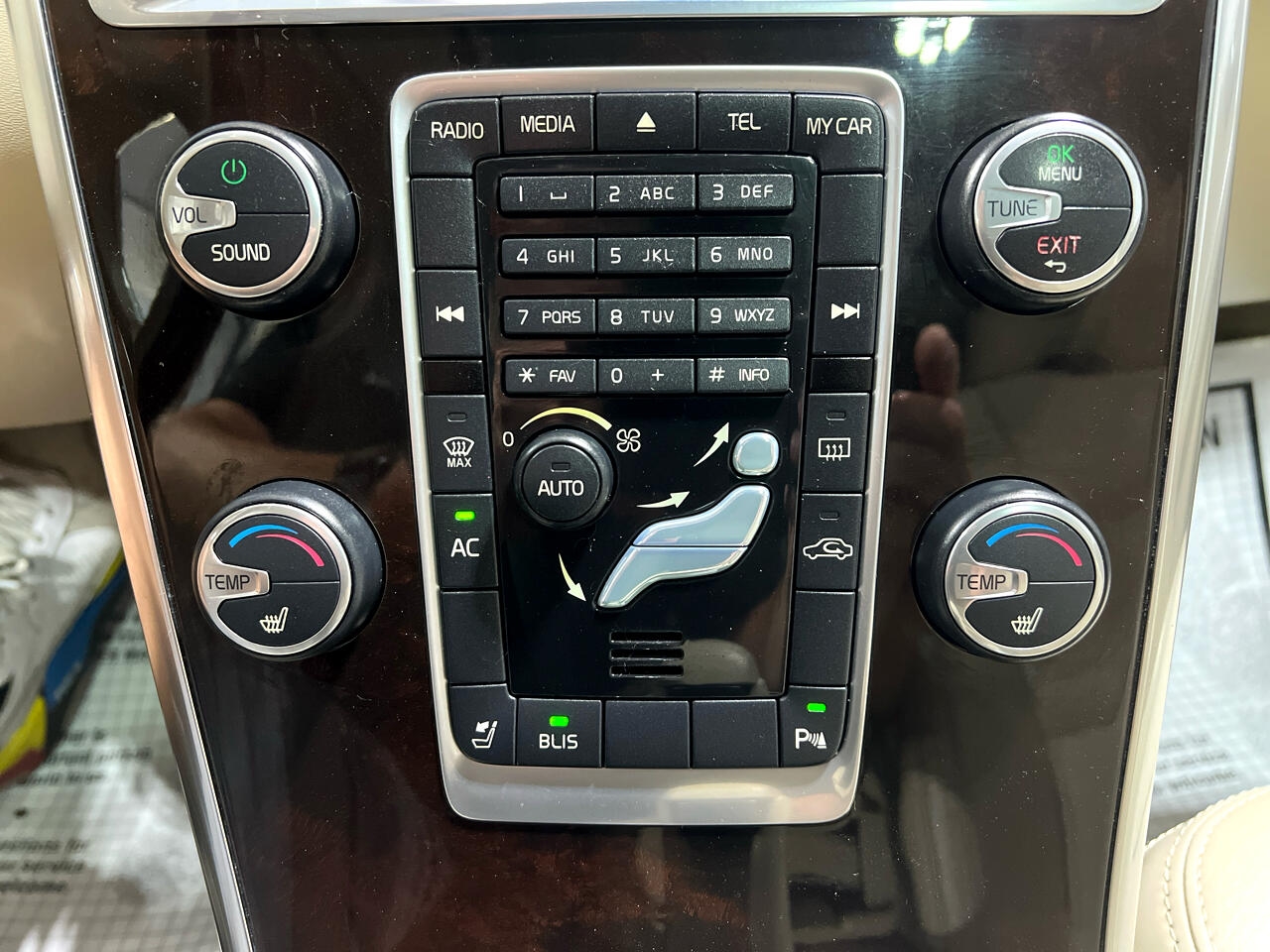 Volvo XC60 T6 AWD 2012