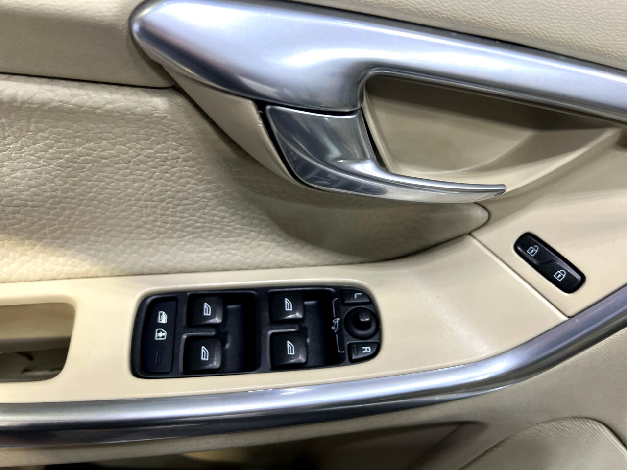 Volvo XC60 T6 AWD 2012