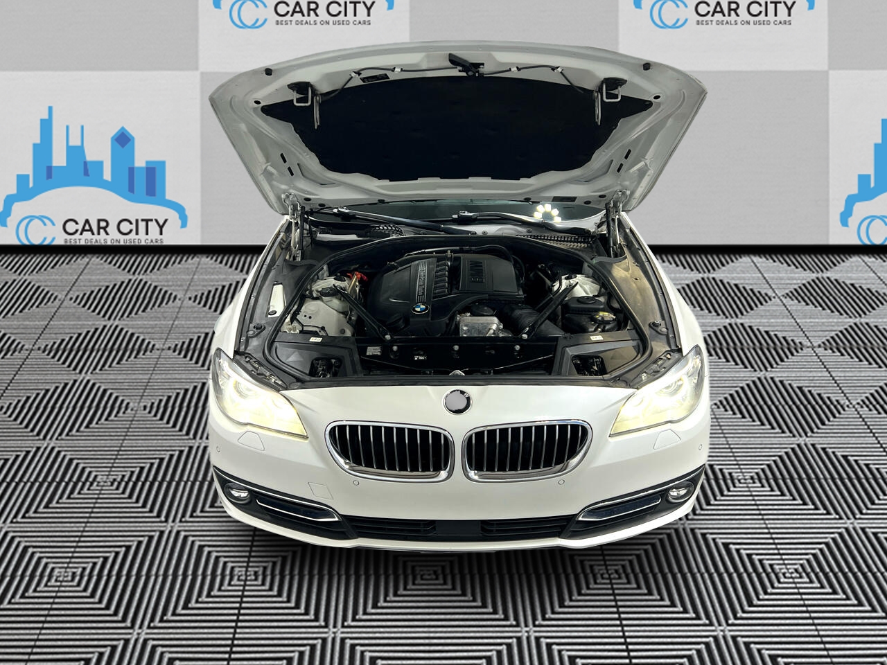 BMW 5-Series 535i xDrive 2016