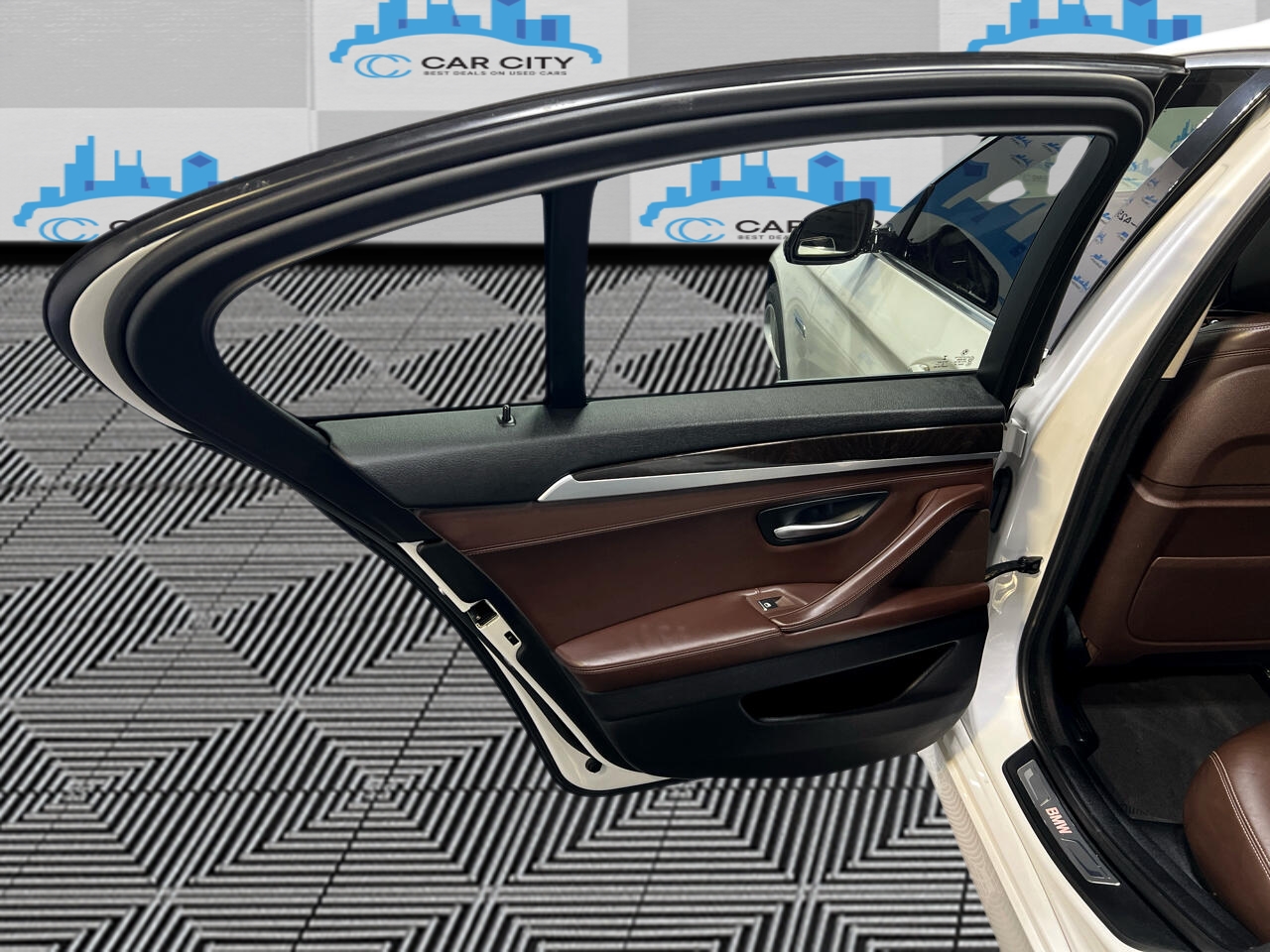 BMW 5-Series 535i xDrive 2016