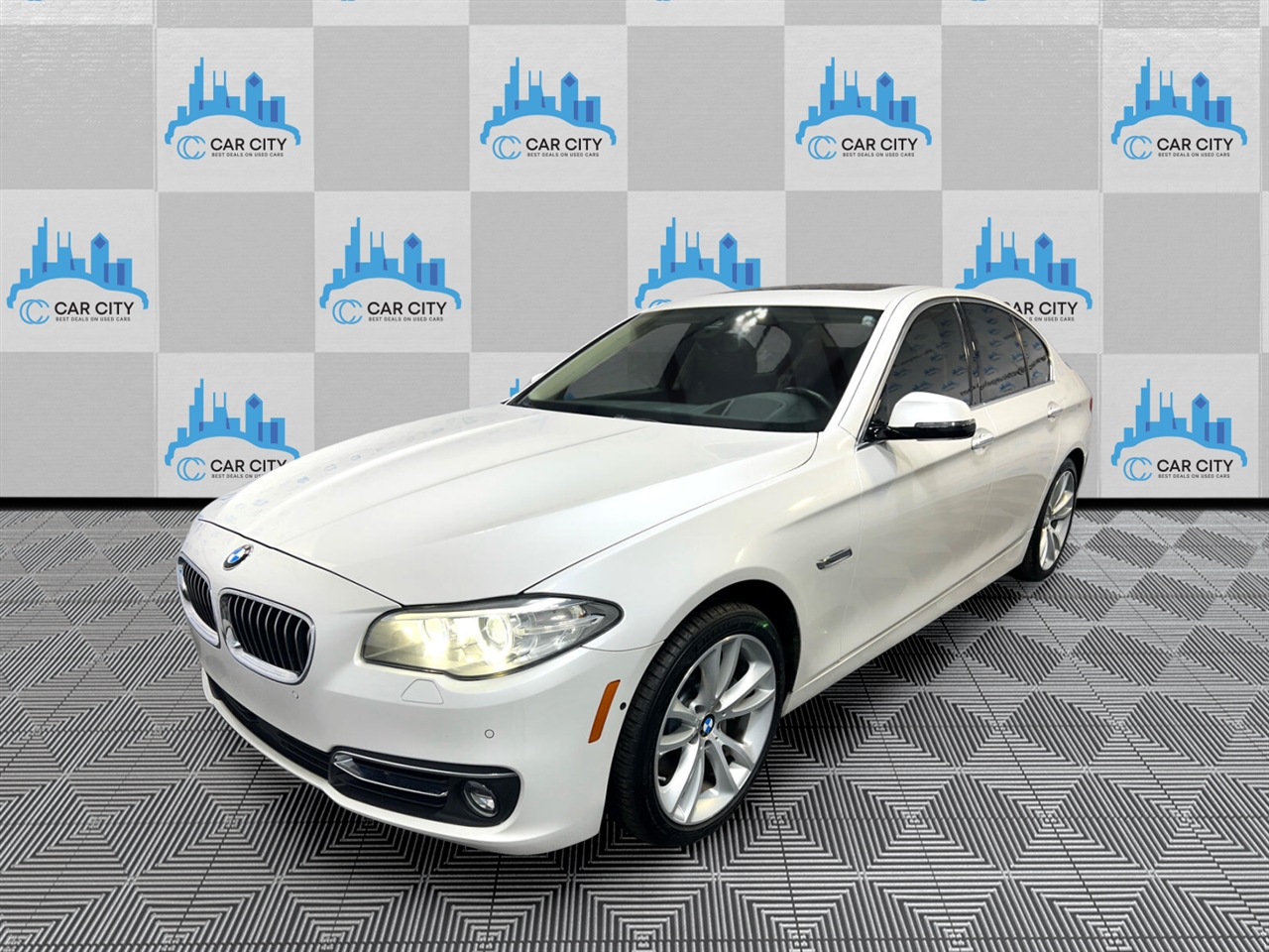 BMW 5-Series 535i xDrive 2016