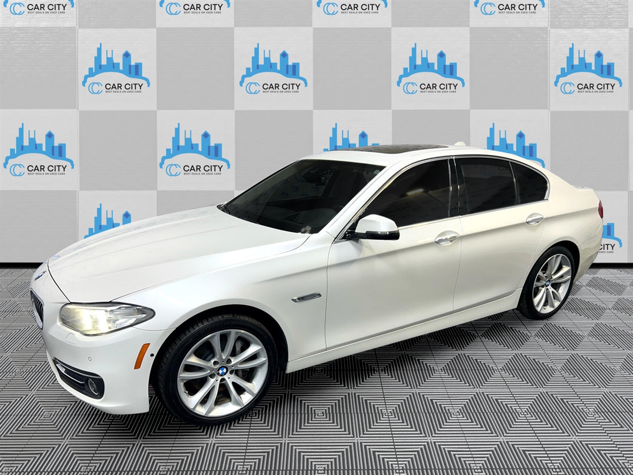 BMW 5-Series 535i xDrive 2016