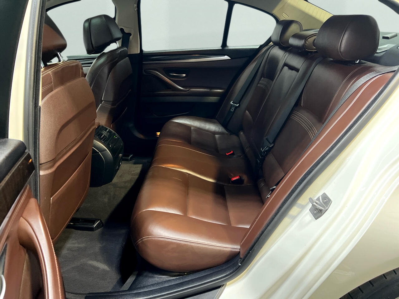 BMW 5-Series 535i xDrive 2016