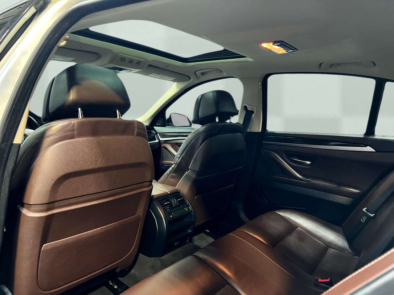 BMW 5-Series 535i xDrive 2016