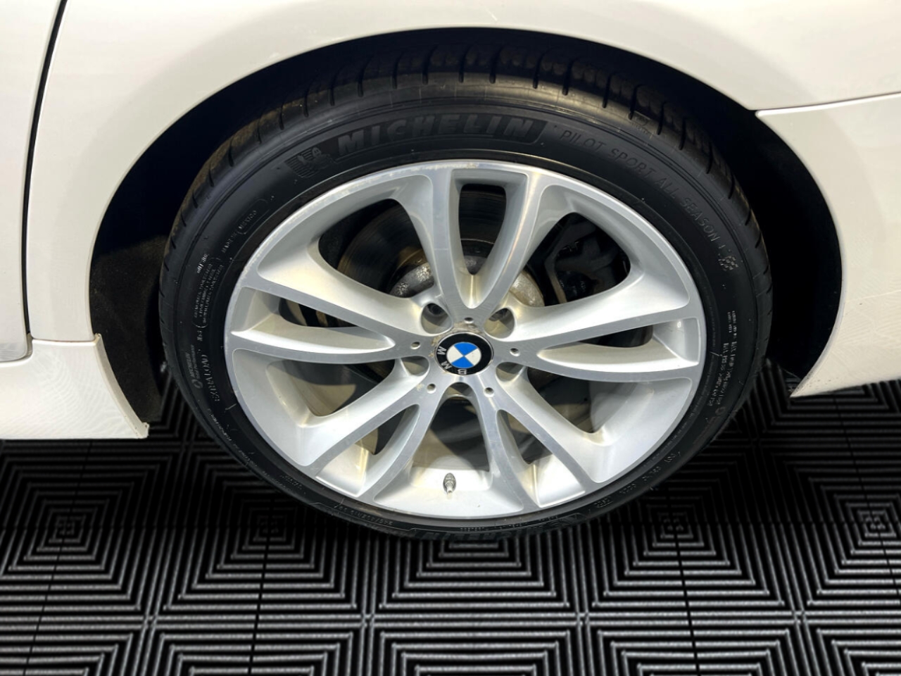 BMW 5-Series 535i xDrive 2016