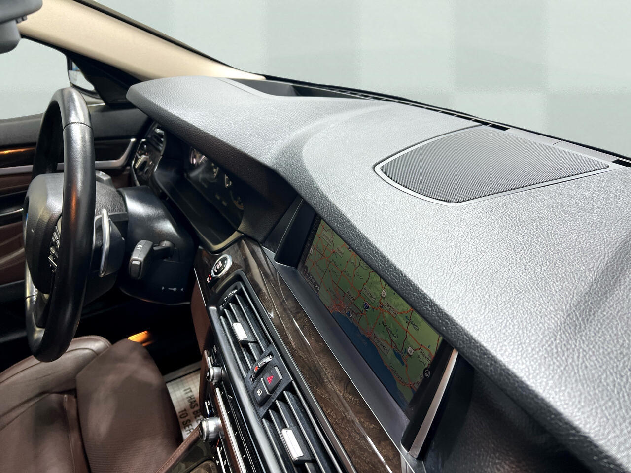 BMW 5-Series 535i xDrive 2016