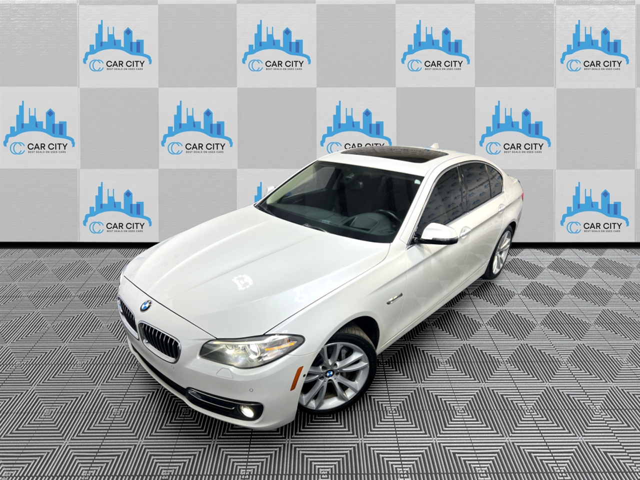 BMW 5-Series 535i xDrive 2016