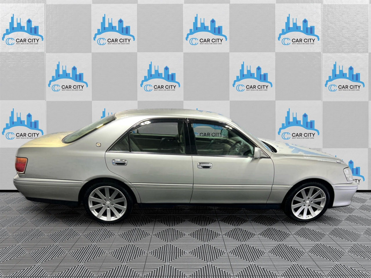 Toyota Crown  1999