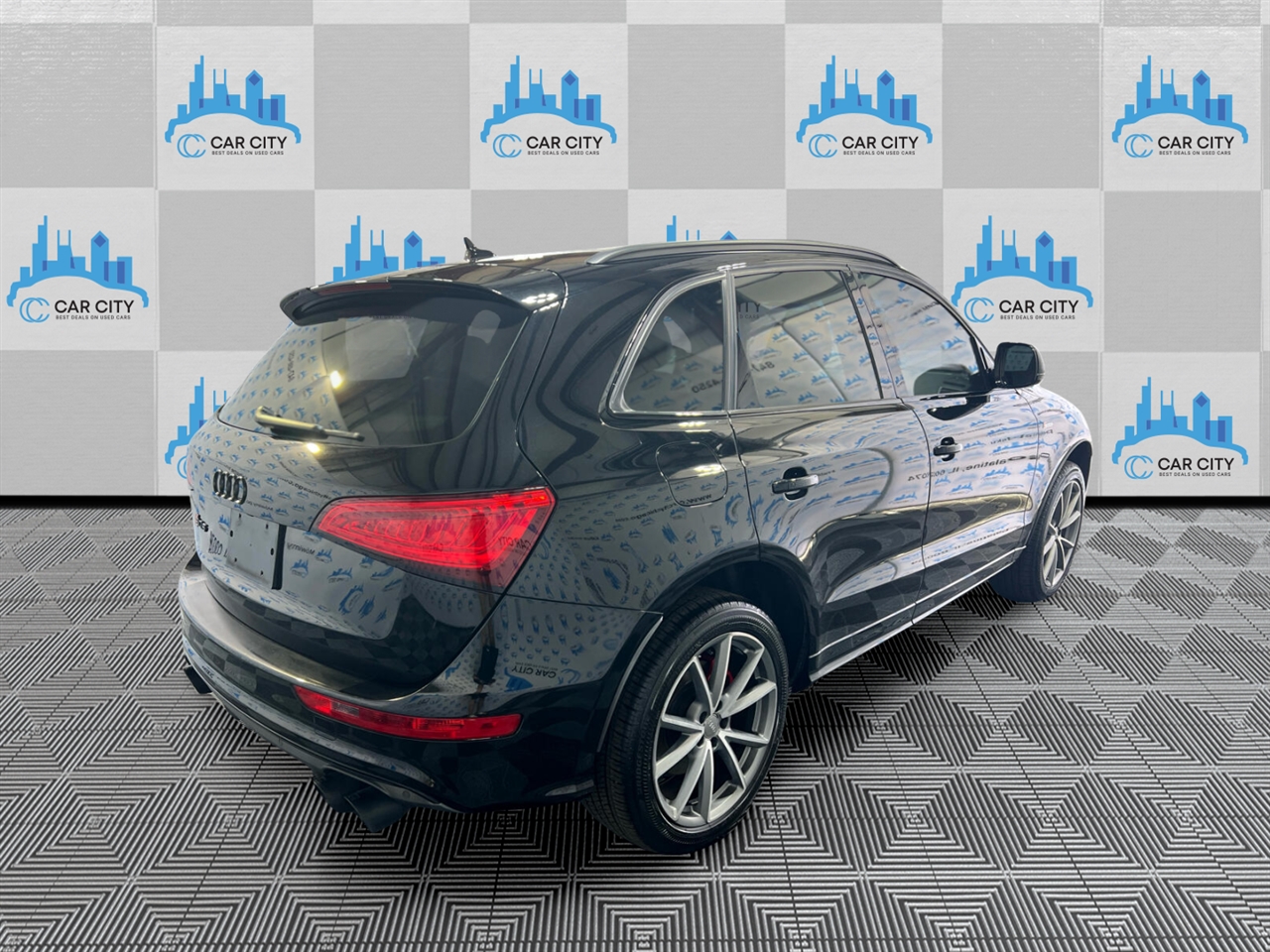 Audi SQ5 3.0T Premium Plus quattro 2016