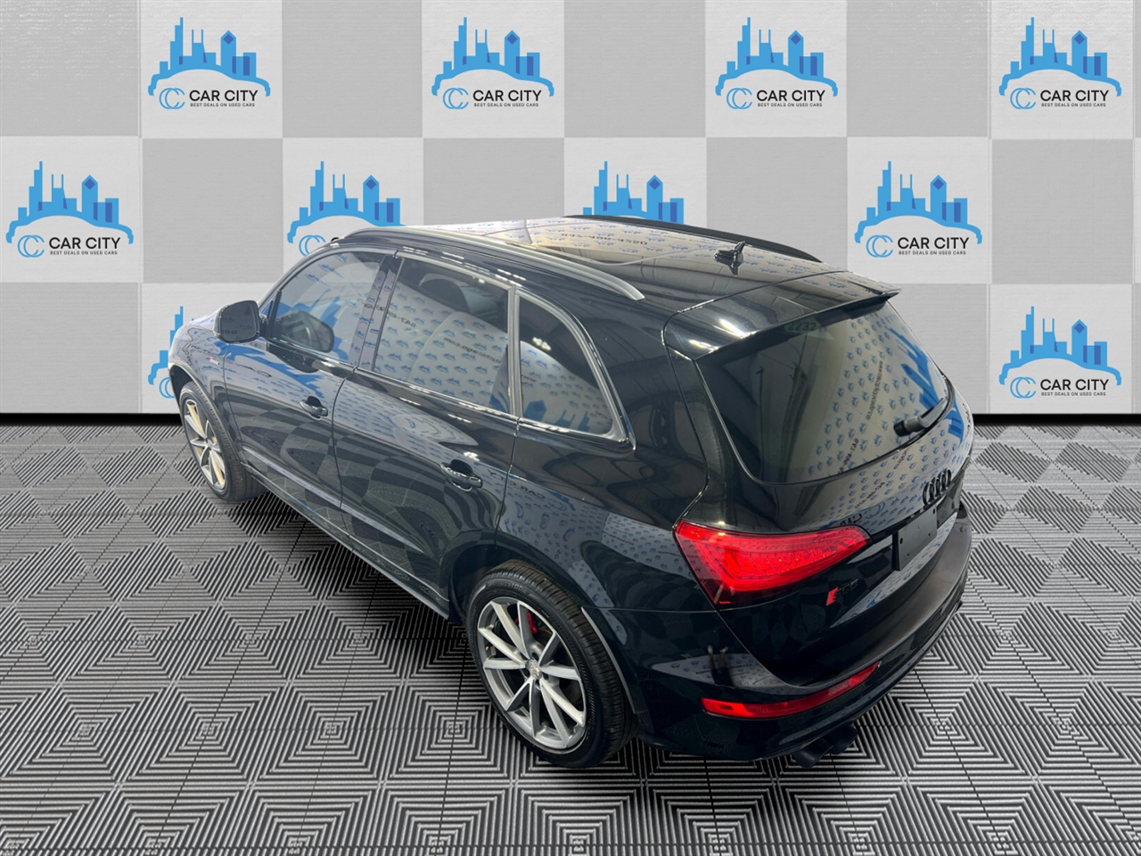 Audi SQ5 3.0T Premium Plus quattro 2016