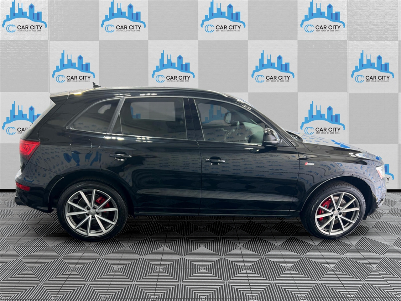 Audi SQ5 3.0T Premium Plus quattro 2016