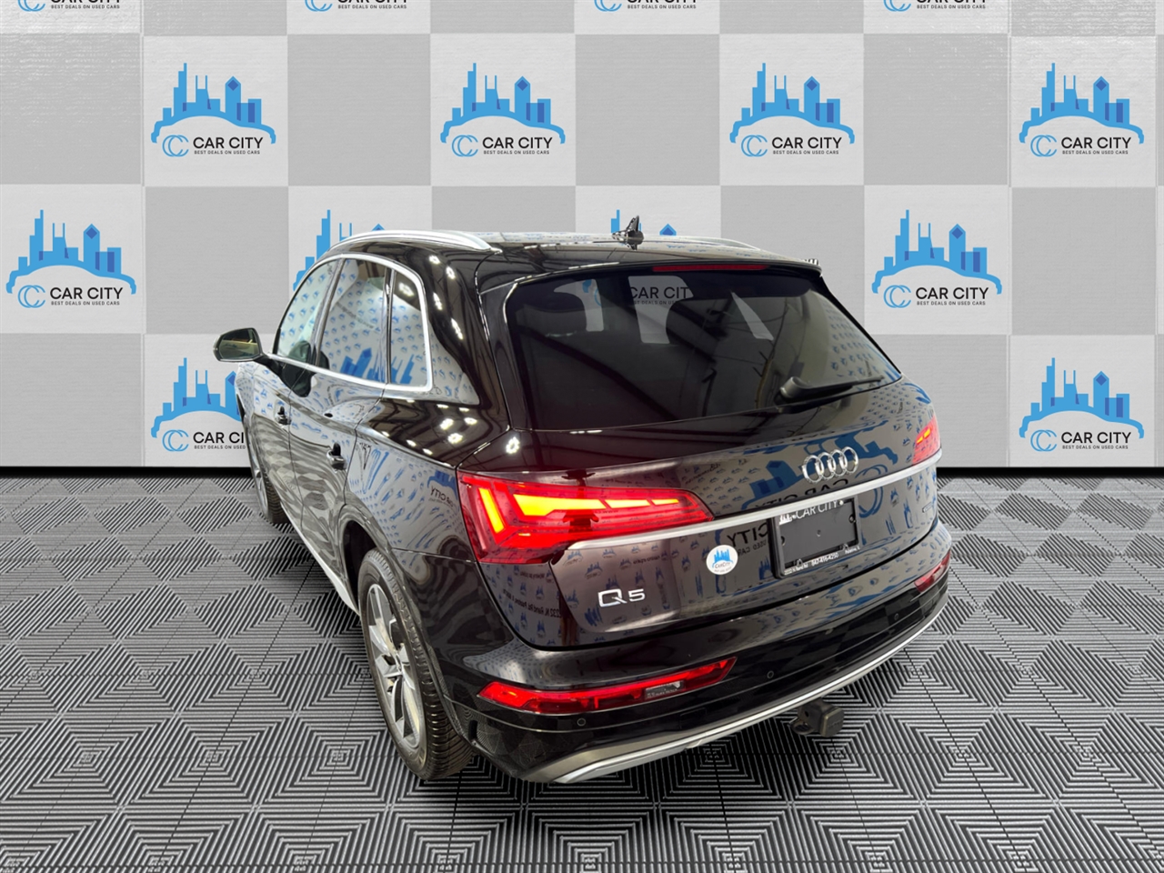 Audi Q5 2.0T Premium Plus quattro 2021