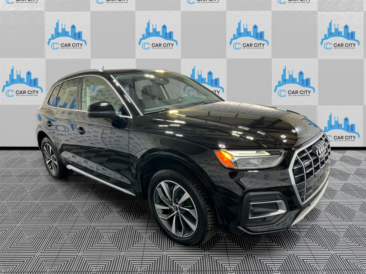 Audi Q5 2.0T Premium Plus quattro 2021