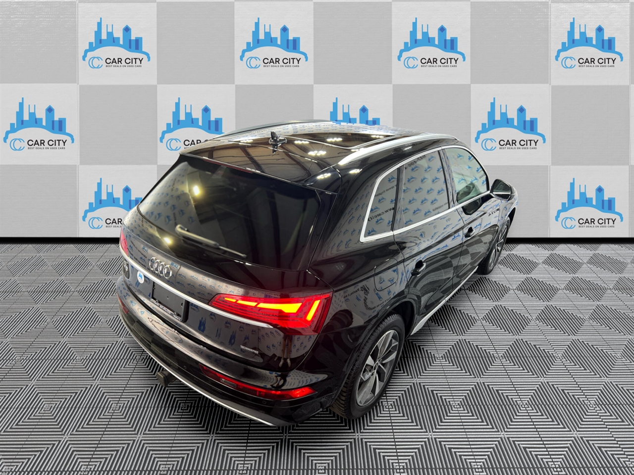 Audi Q5 2.0T Premium Plus quattro 2021