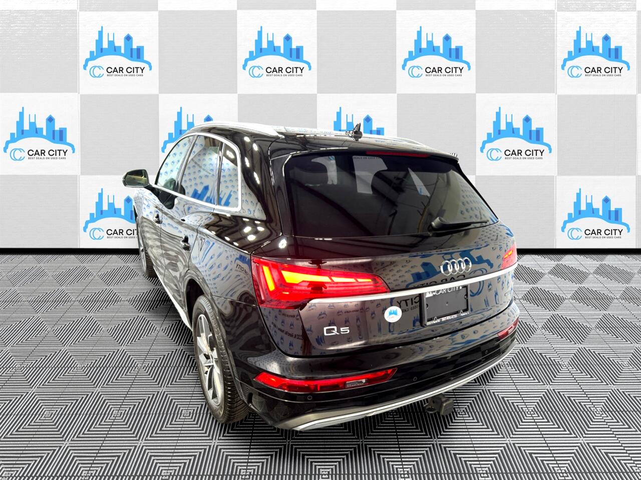 Audi Q5 2.0T Premium Plus quattro 2021