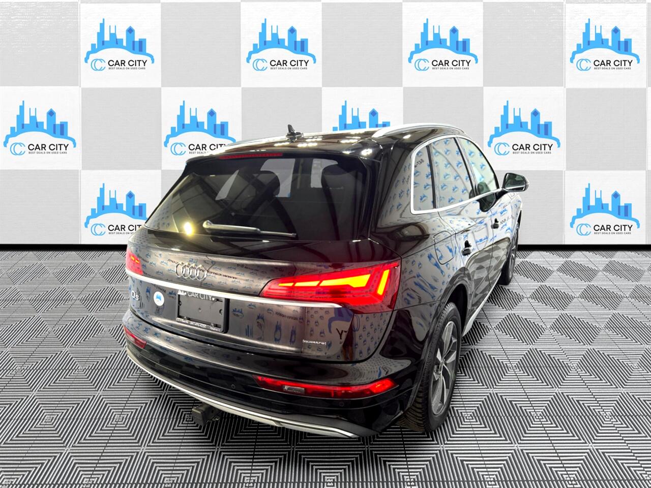 Audi Q5 2.0T Premium Plus quattro 2021