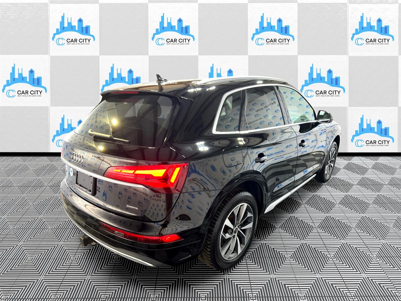 Audi Q5 2.0T Premium Plus quattro 2021