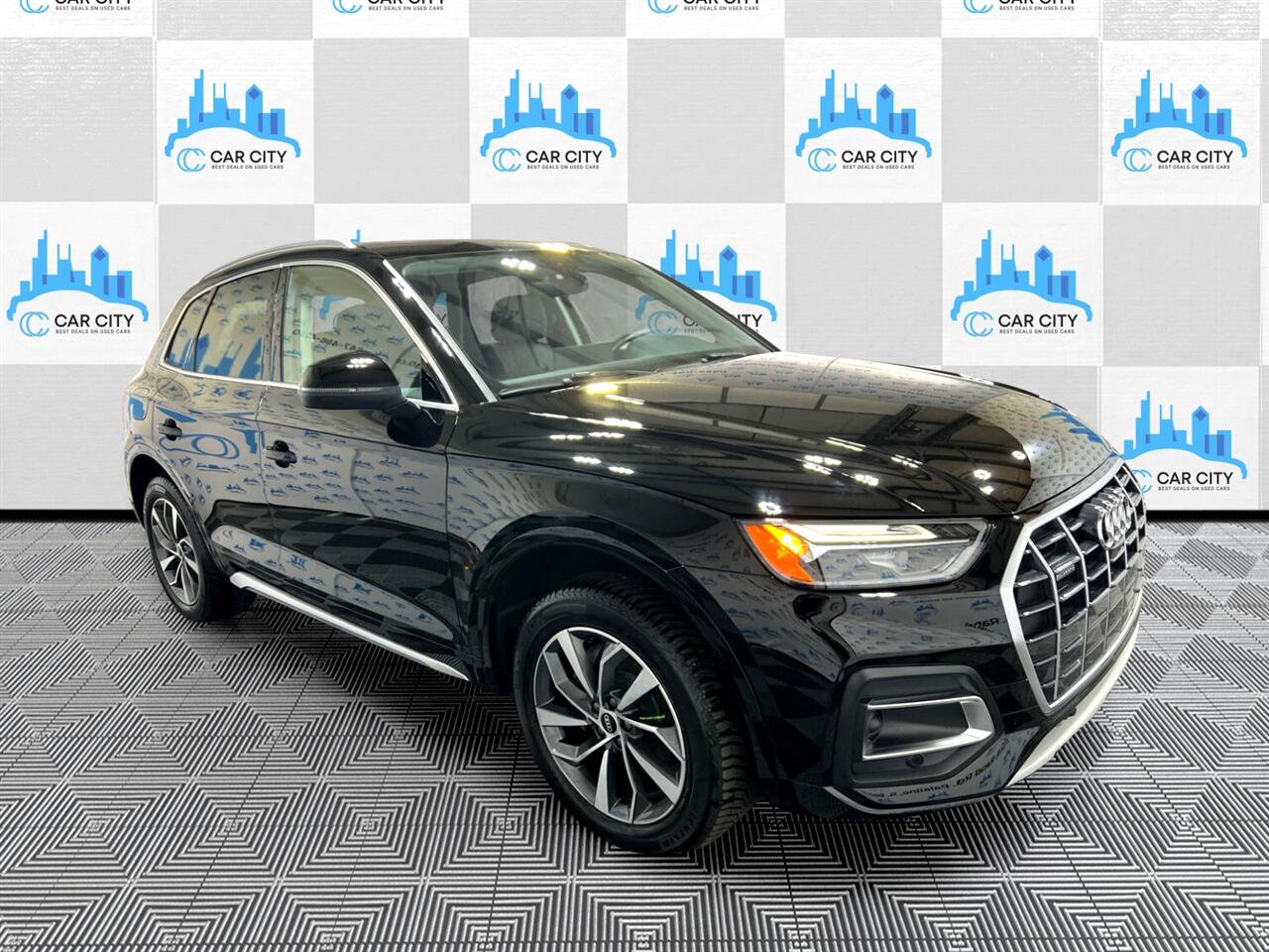 Audi Q5 2.0T Premium Plus quattro 2021