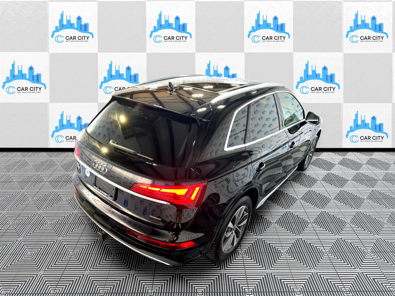 Audi Q5 2.0T Premium Plus quattro 2021